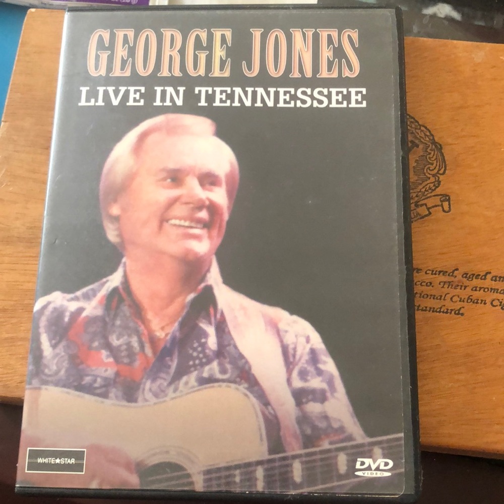 George jones live in Tennessee